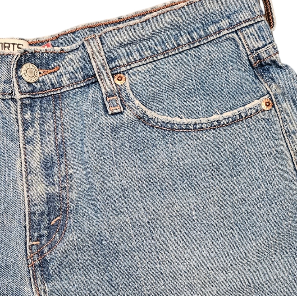 𝅺Levi's  515 Distressed Denim Shorts Size 12 - Picture 4 of 9